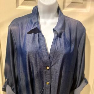 Stylish Women’s Dress, buttons down front with matching waist tie.